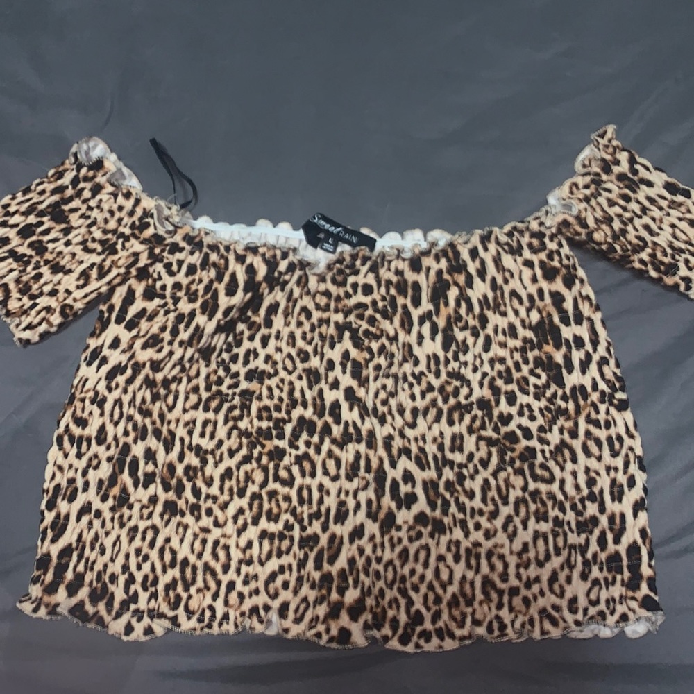 Cheetah crop top